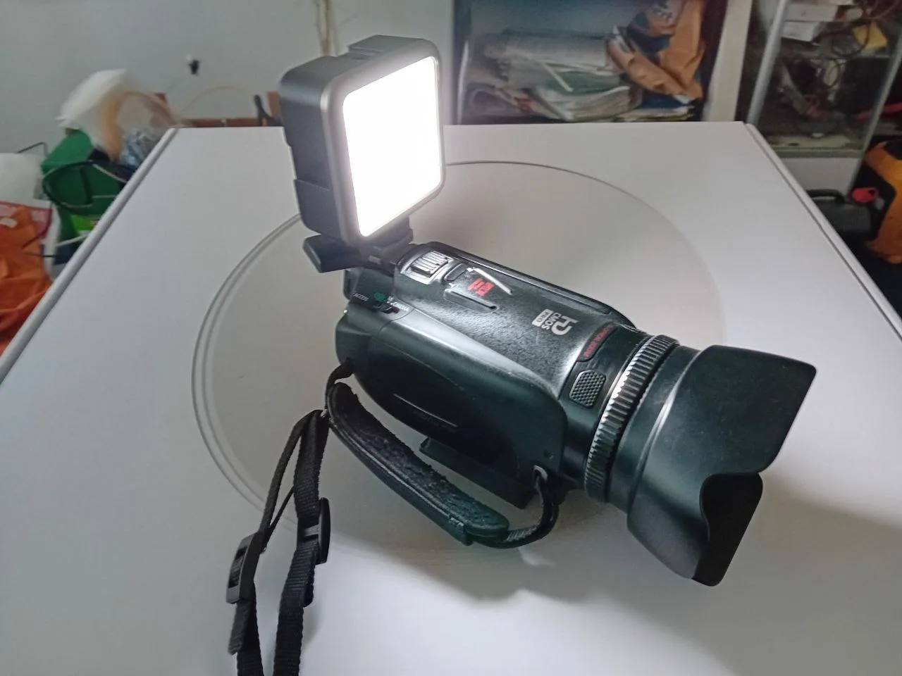 Canon HF G10 with Ulanzi VL49 Light - 3D printed reduction