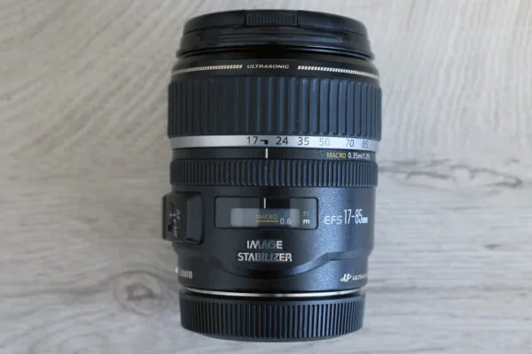 Canon EF-S 17-85mm f/4,0-5,6 USM IS objektiv