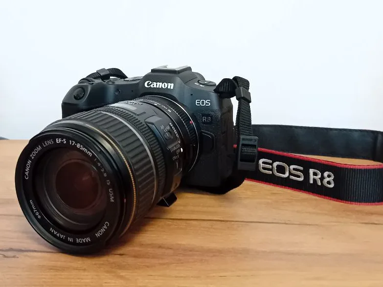 Redukce testovaná na Canon R8
