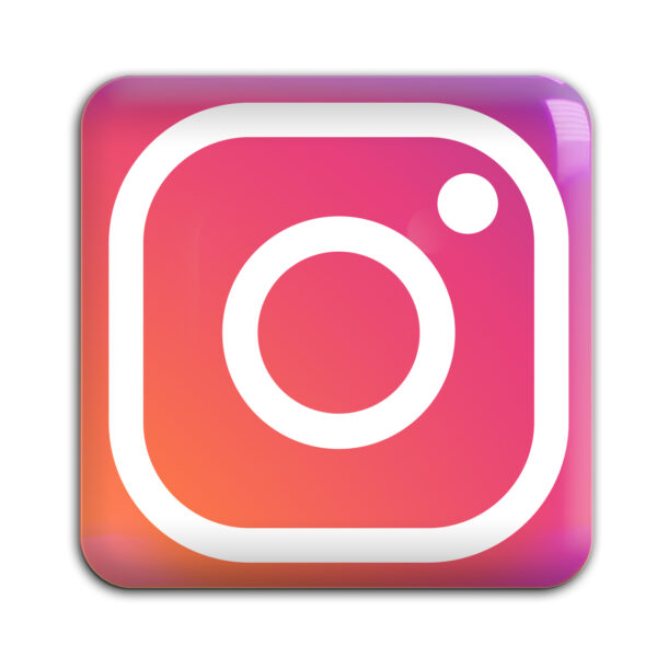 Hranatý droplet nálepka NFC hodnocenka pro Instagram s tlustou epoxidovou průhlednou vrstvou a feritovým stíněním pro kovové povrchy. Vhodná na desky stolu apod.
