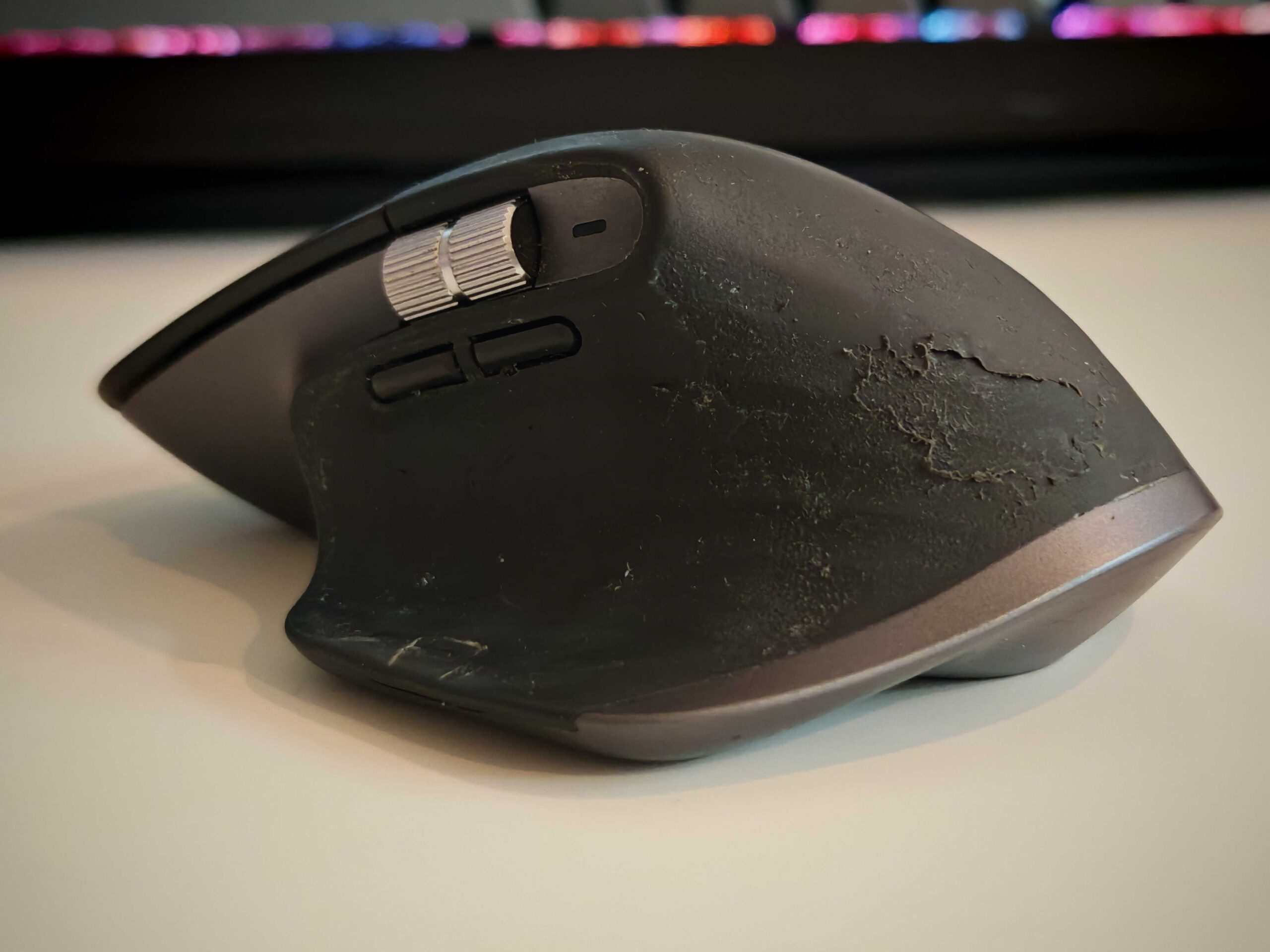 1000040971-scaled Logitech MX master - opotřebovaná