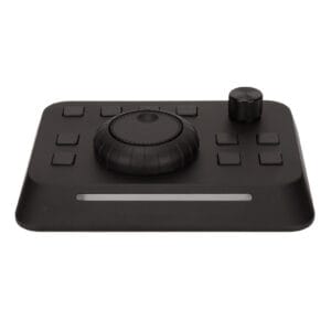 DaVinci Resolve - střihová klávesnice.