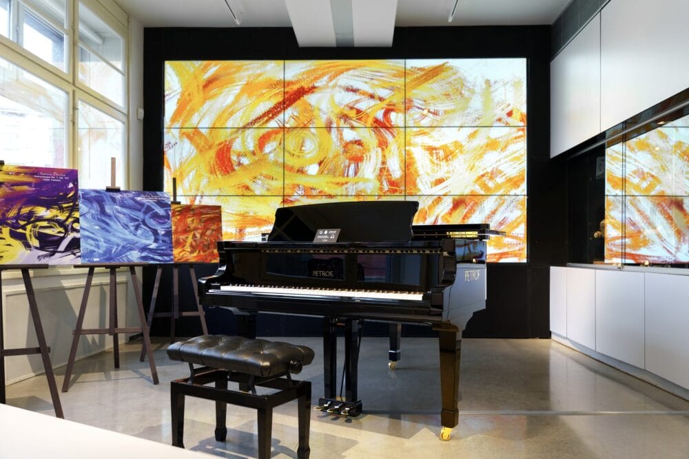 Výstava Petrof - Infocentrum Hradec Králové - Generativní audio popis s hlasem Jana Bílka